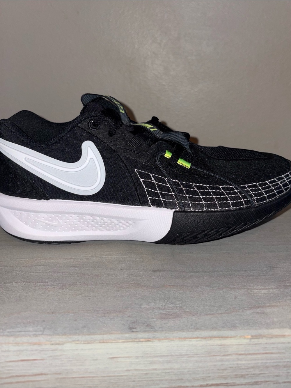 NEW Nike Kids Black AIRZOOM GT Sneakers with White Swoosh and Lime Highlights